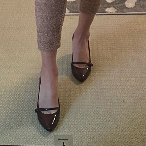 STUART WEITZMAN HEELS - Picture 4 of 8